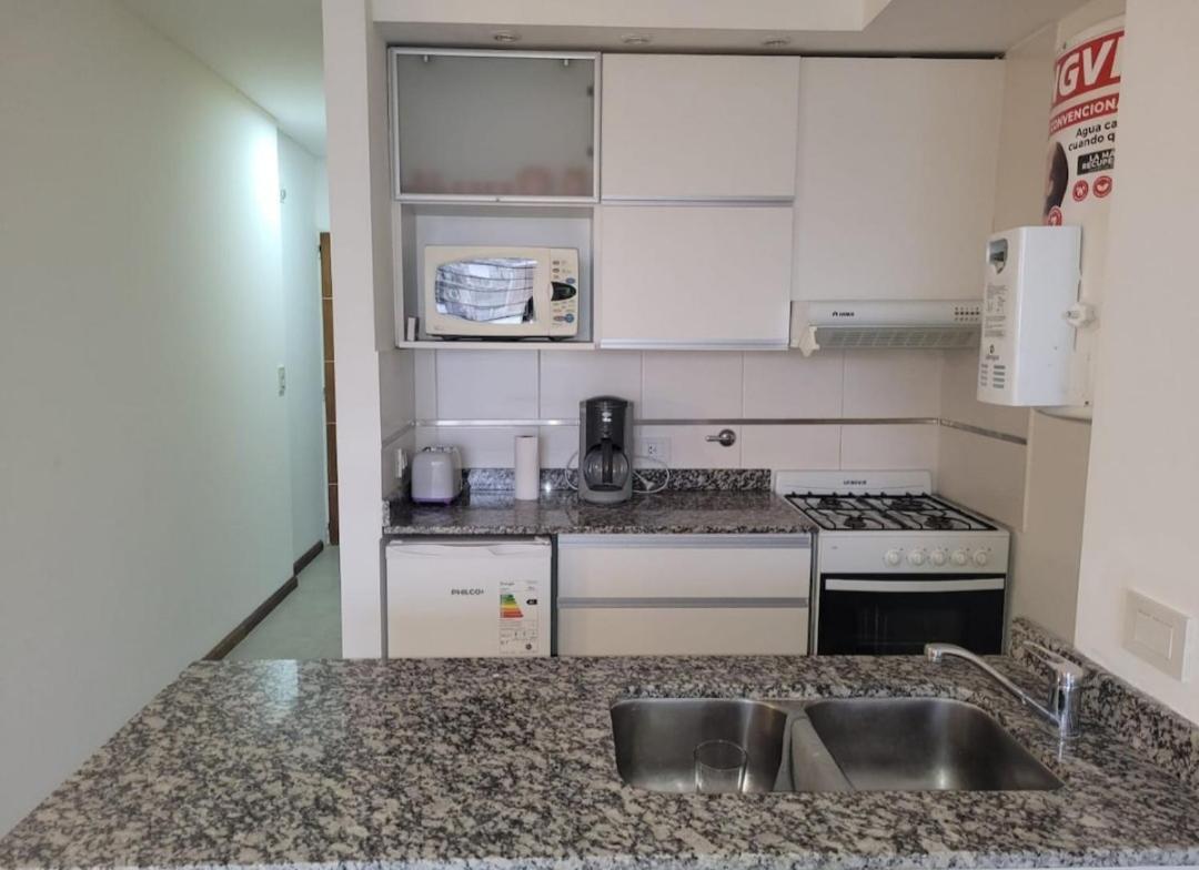 Amplio Y Moderno Depto Pichincha